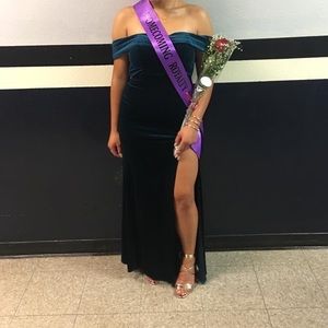 Beautiful Ling Formal Dress